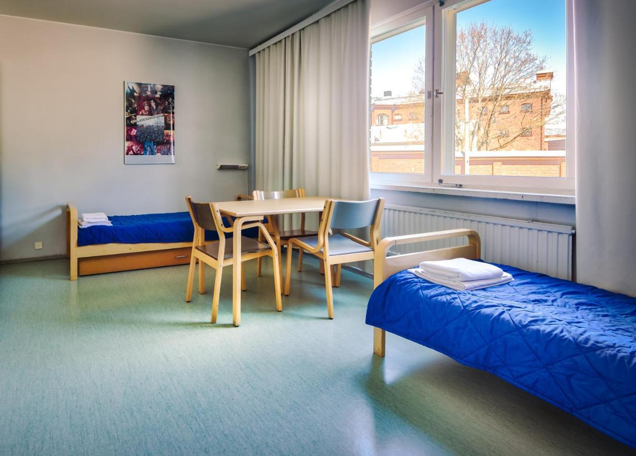 Budget Single Bed 3-Bed Female Dormitory Room