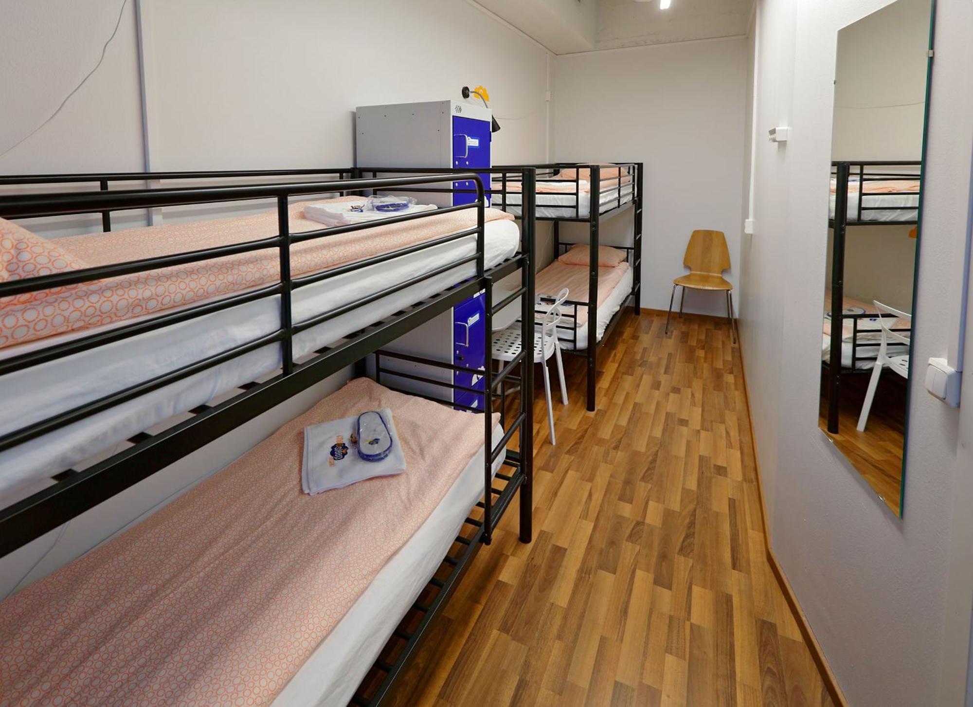 Bed 4-Bed Mixed Dormitory Room