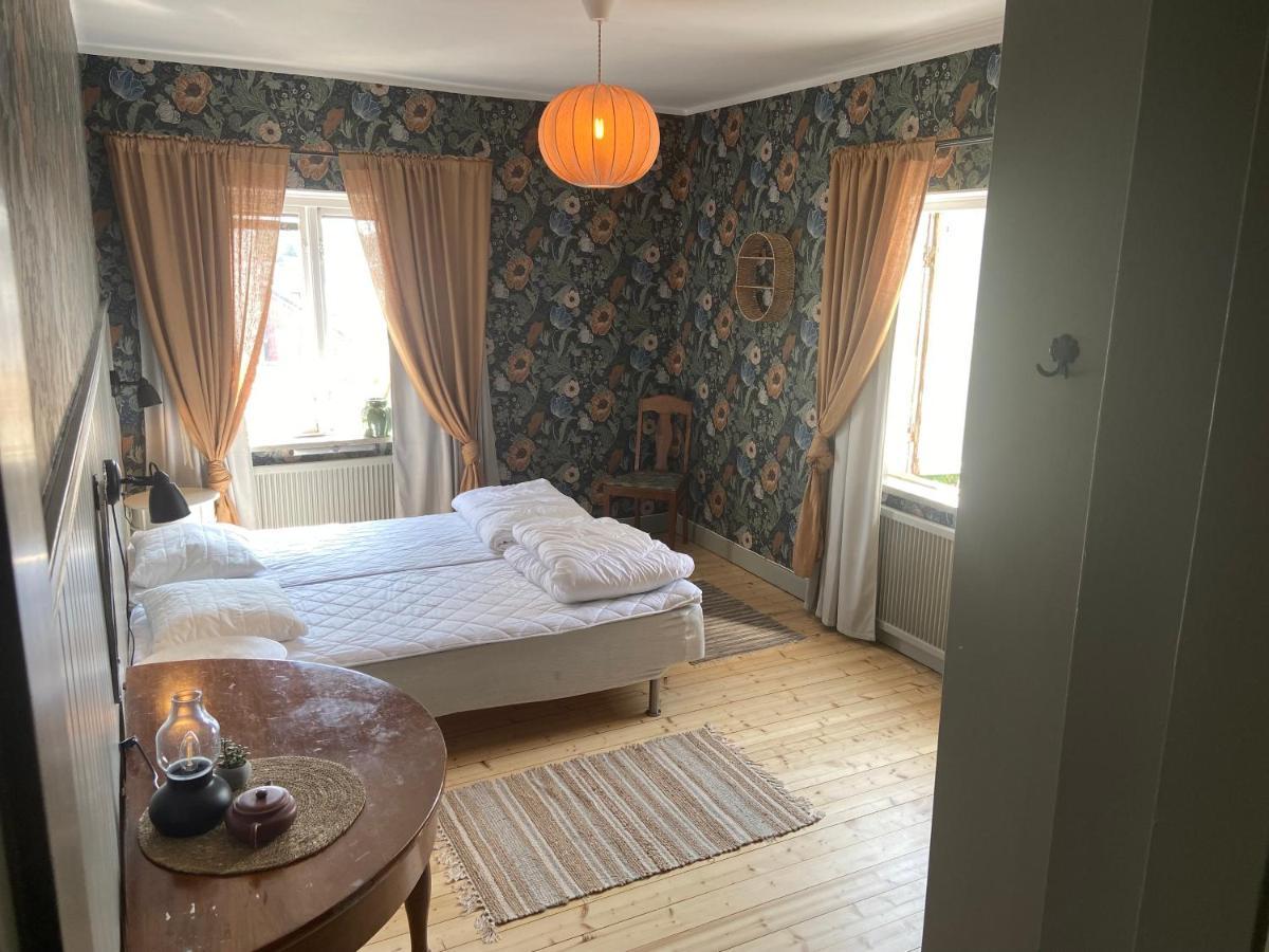 Double Room,1430037802:JPEG