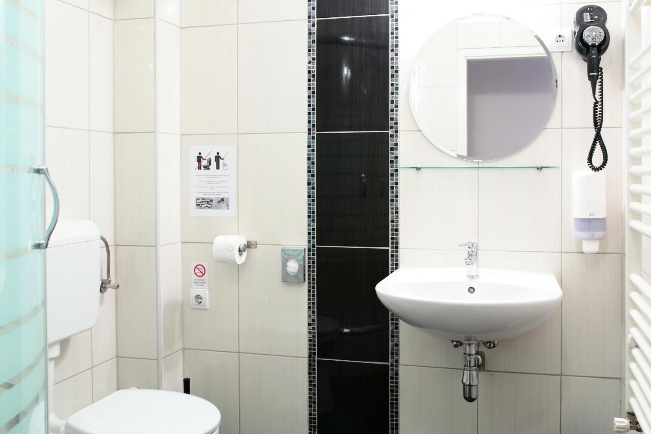 Dubbelrum Budget med eget badrum