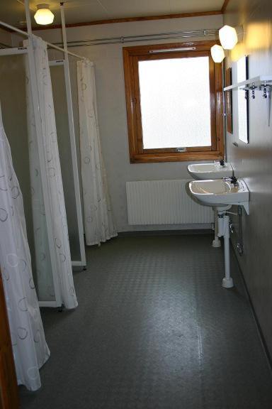 Twin Room,1617414013:JPEG