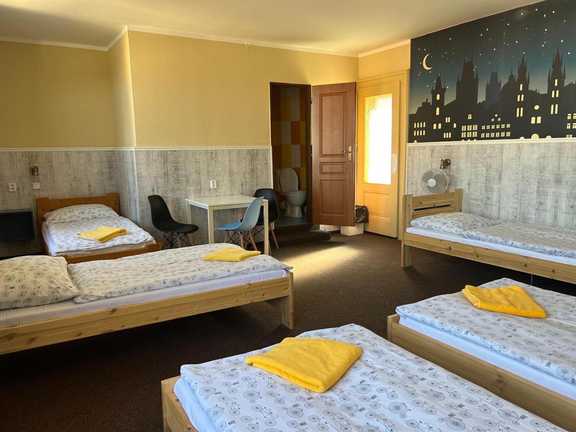 Quintuple Room,1618274266:JPEG