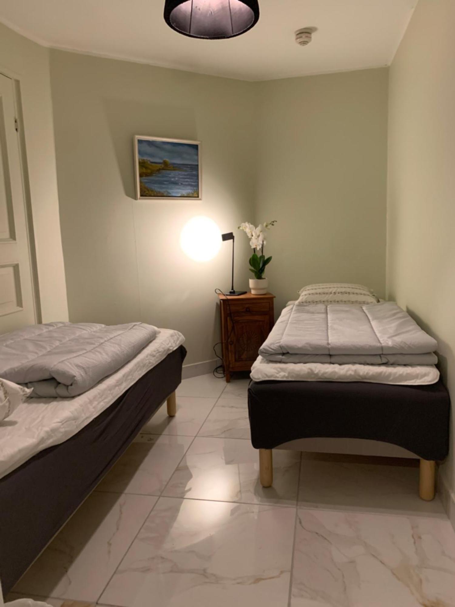 Twin Room with Shared Bathroom,1664662409:JPEG