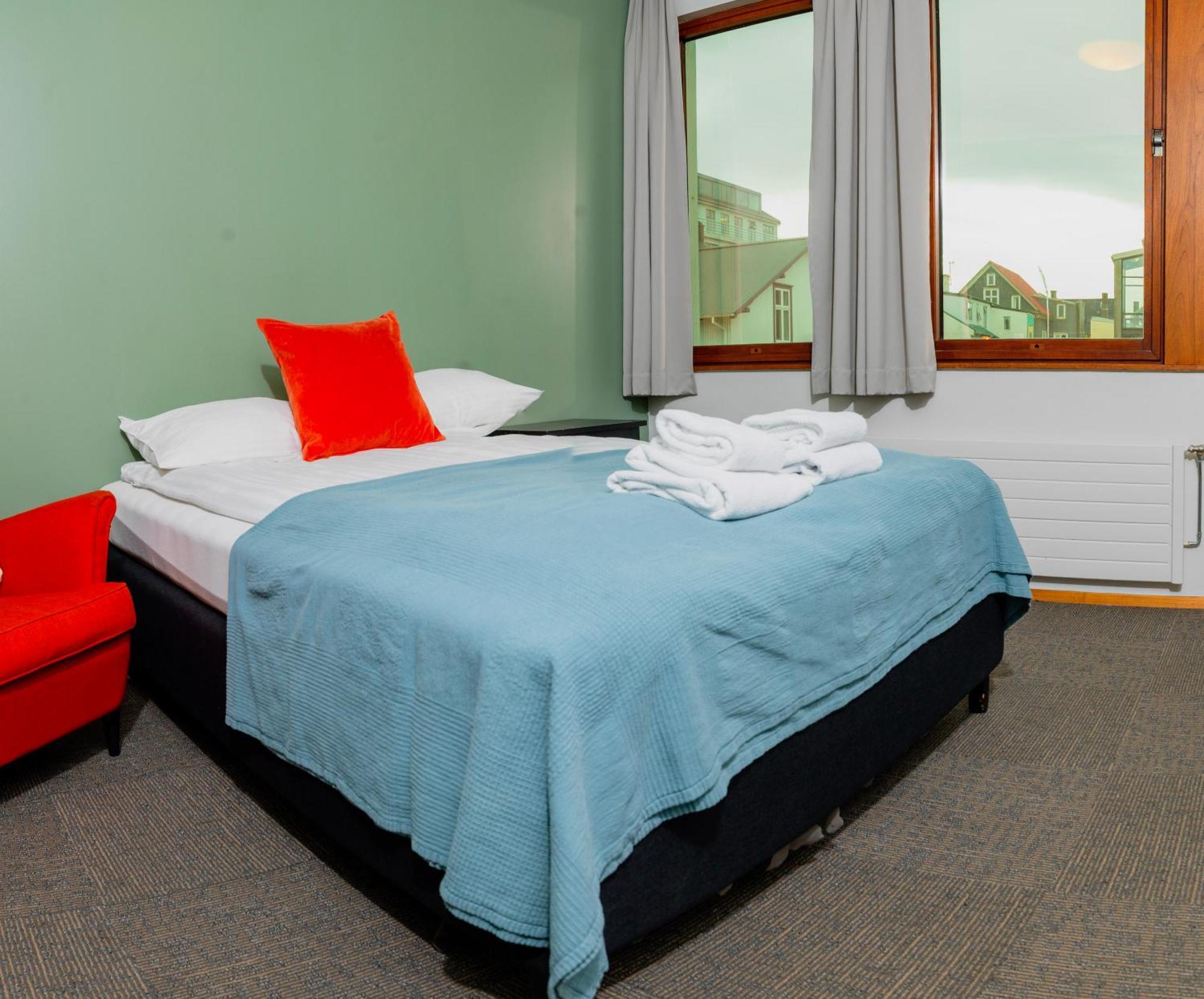 Superior Double Room Private Bathroom