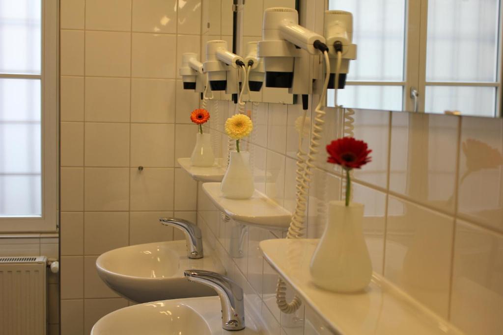 Enkelrum med delat badrum