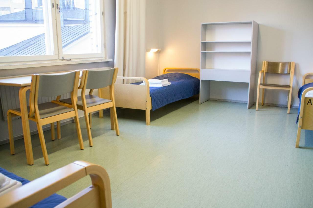 Budget Single Bed in 3-Bed Female Dormitory Room with Shared Bathroom,1141952923:JPEG