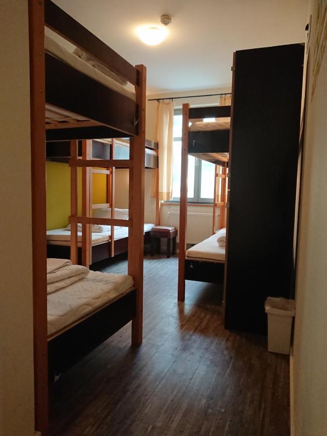 Bädd i sovsal med 6 bäddar