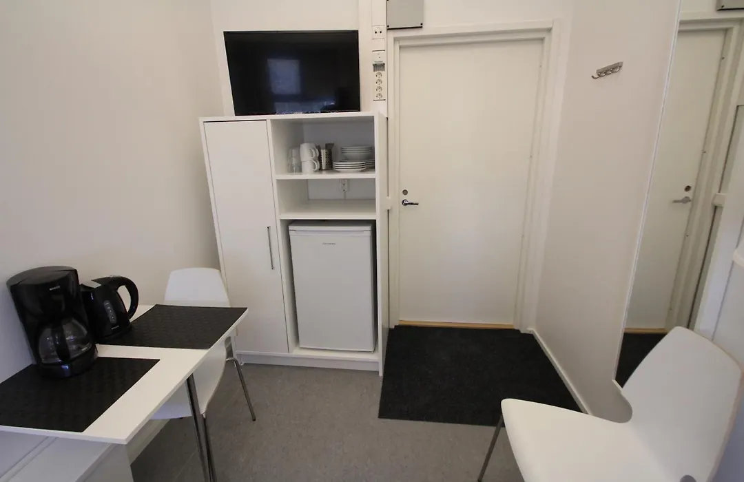 Forenom Hostel Helsinki Pitaejaenmaeki-1