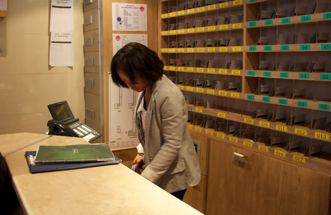 Bastille Hostel-1