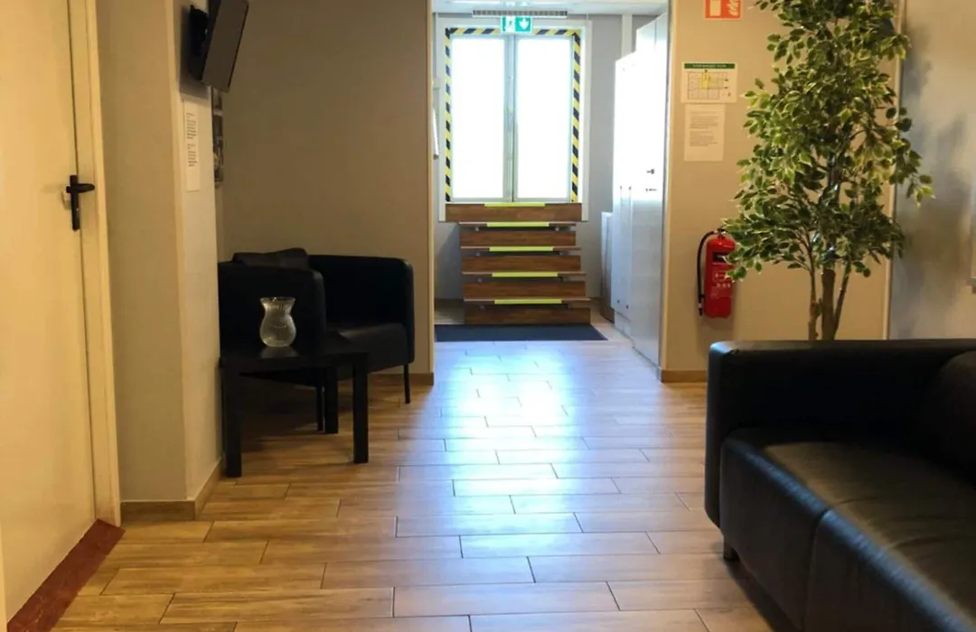 Golden Hostel-1