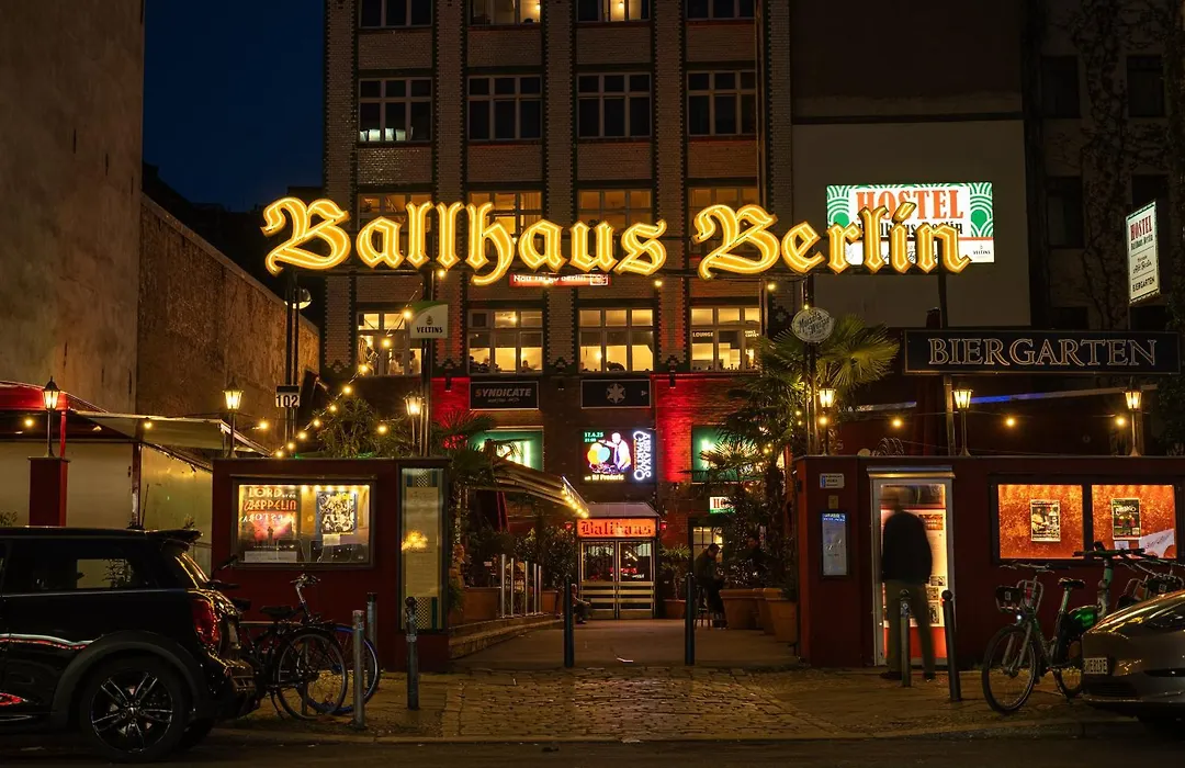 Ballhaus Berlin Hostel-1