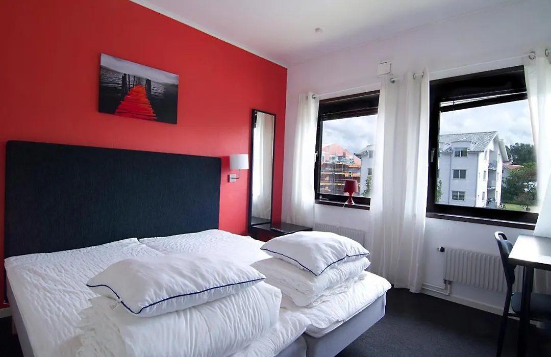 Hostel 10-1