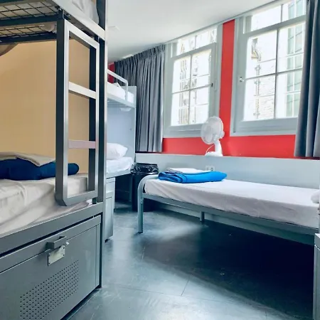 The White Tulip Hostel-2
