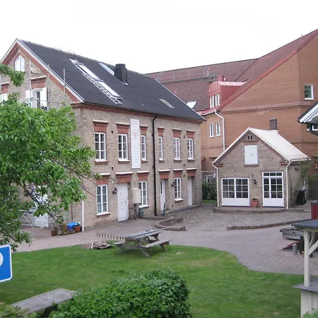Åhus B&B och Vandrarhem-2