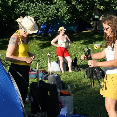 The Tent - Youth Only - Buchung Leider Nur Bis 30 Jahre Moeglich!-2