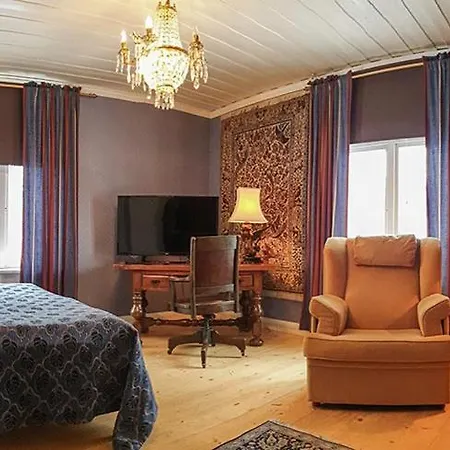 Svefi Vandrarhem - Hostel-3
