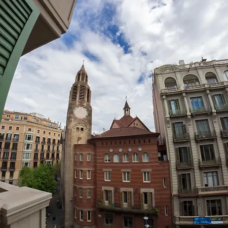 Sant Jordi Hostels Rock Palace-2