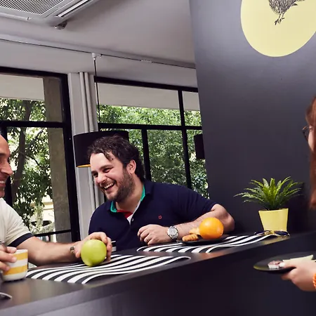 Free Hostels Barcelona-2