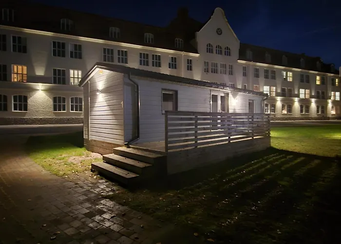 Stora Ekeberg vandrarhem Axvall