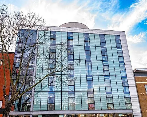 Davies Court Vandrarhem London