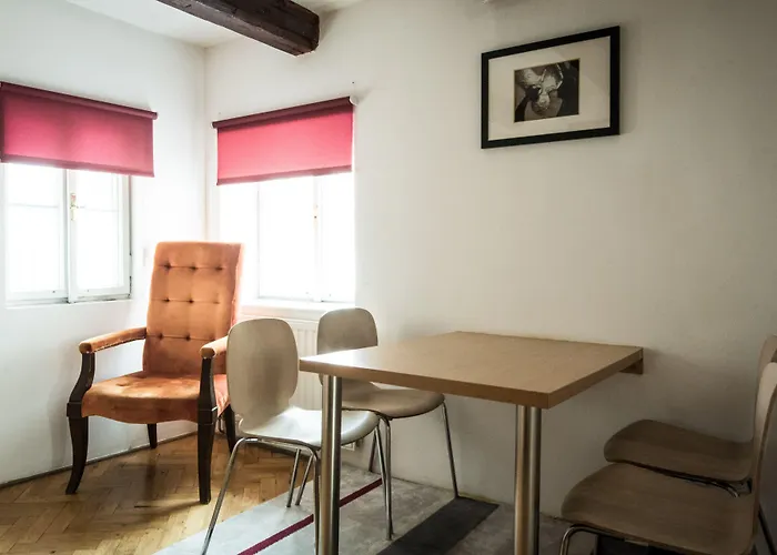 Charles Bridge Hostel & Apartments Prag